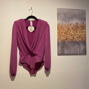 V line body suit, Ruffled shoulder line and buttons at crotch